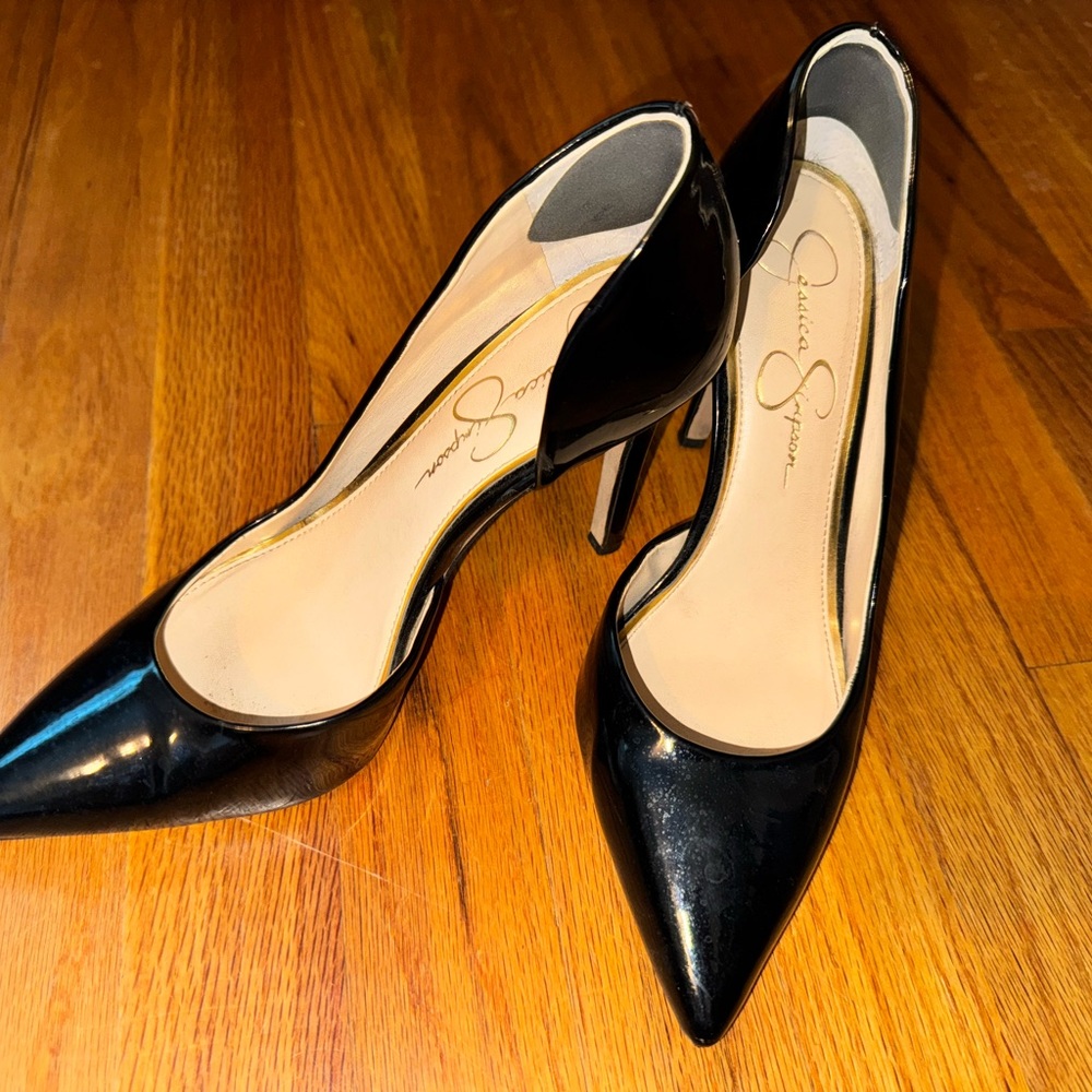 Jessica Simpson Glossy Black Heels
